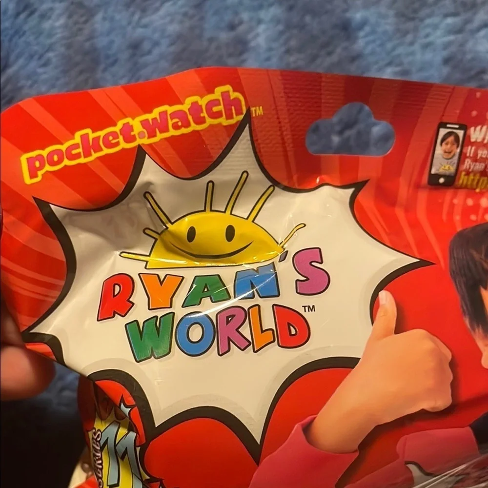 Mystery Figure Pack - Red